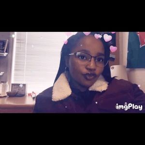 Meet your Posher, Destiney